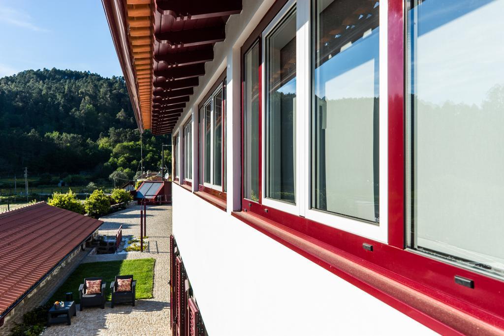 Quinta Do Cerqueiral Villa Arcos de Valdevez Exteriör bild